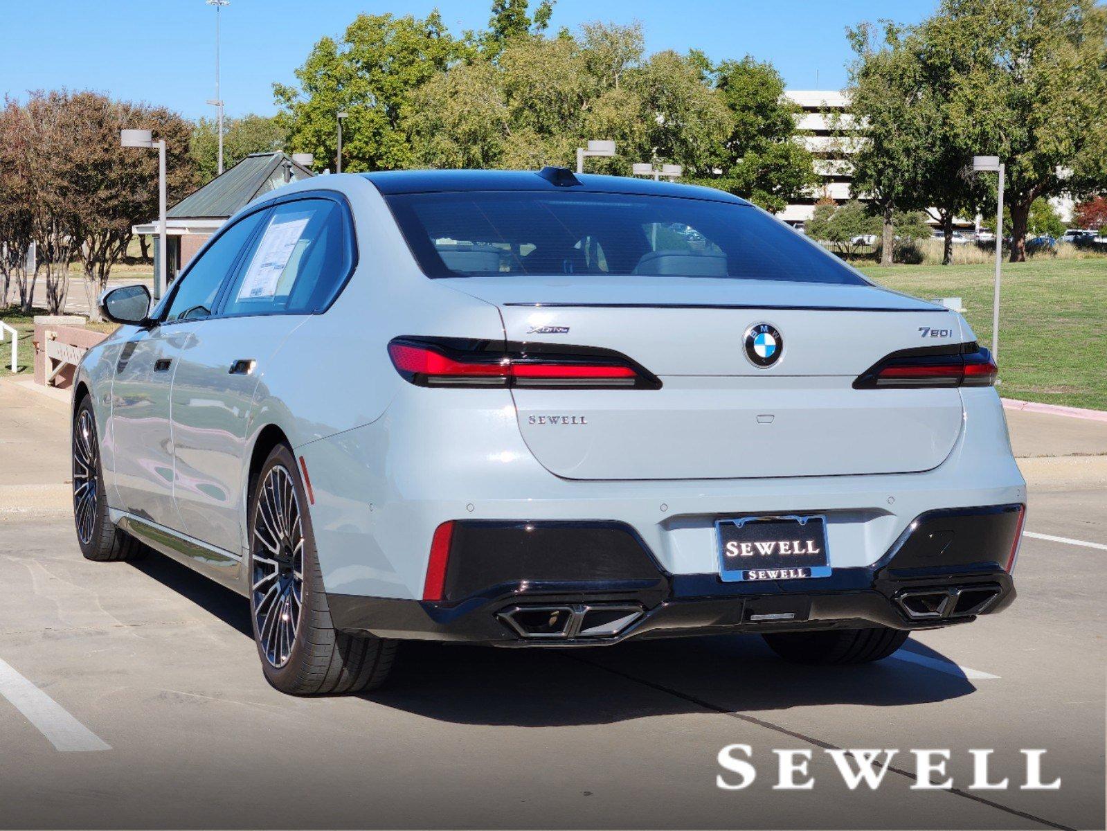 2025 BMW 760i xDrive Vehicle Photo in PLANO, TX 75024