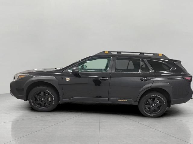 2024 Subaru Outback Vehicle Photo in Green Bay, WI 54304