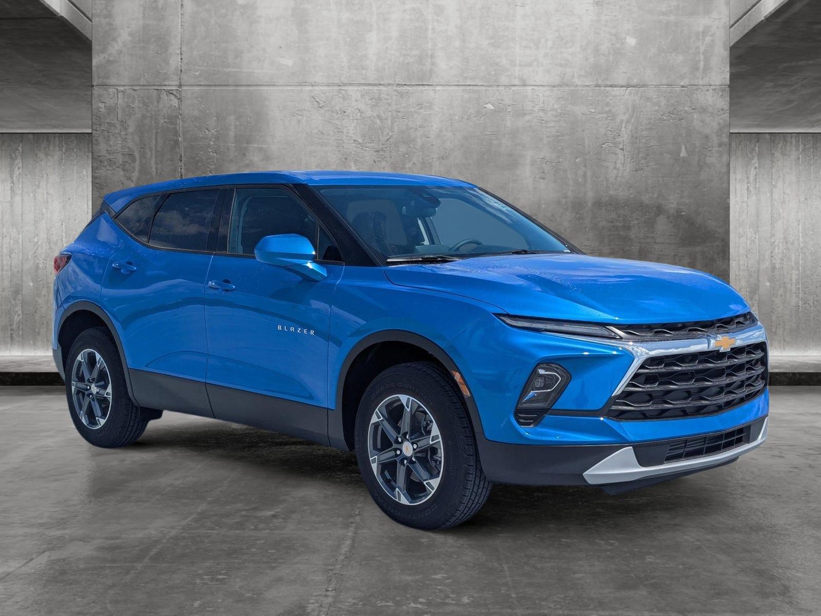 2025 Chevrolet Blazer Vehicle Photo in PEMBROKE PINES, FL 33024-6534