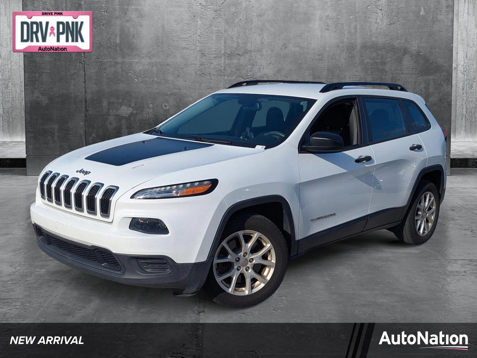 2015 Jeep Cherokee Vehicle Photo in GREENACRES, FL 33463-3207