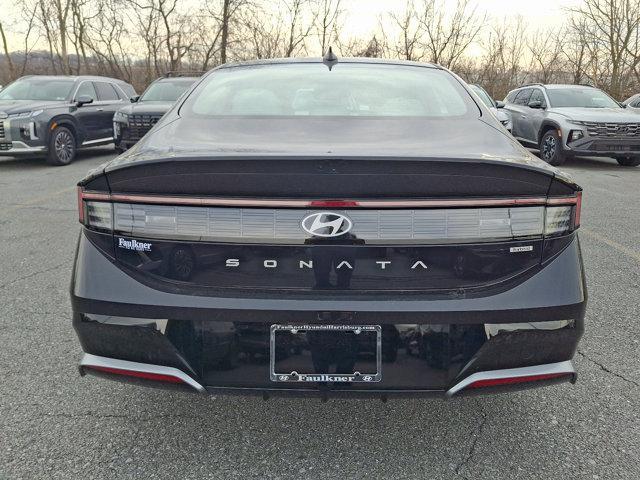 2025 Hyundai SONATA Hybrid Vehicle Photo in Harrisburg, PA 17111