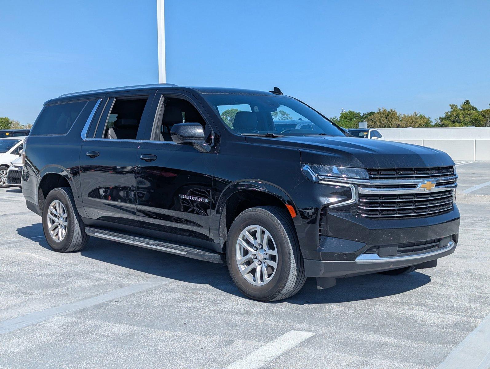 2023 Chevrolet Suburban Vehicle Photo in Ft. Myers, FL 33907