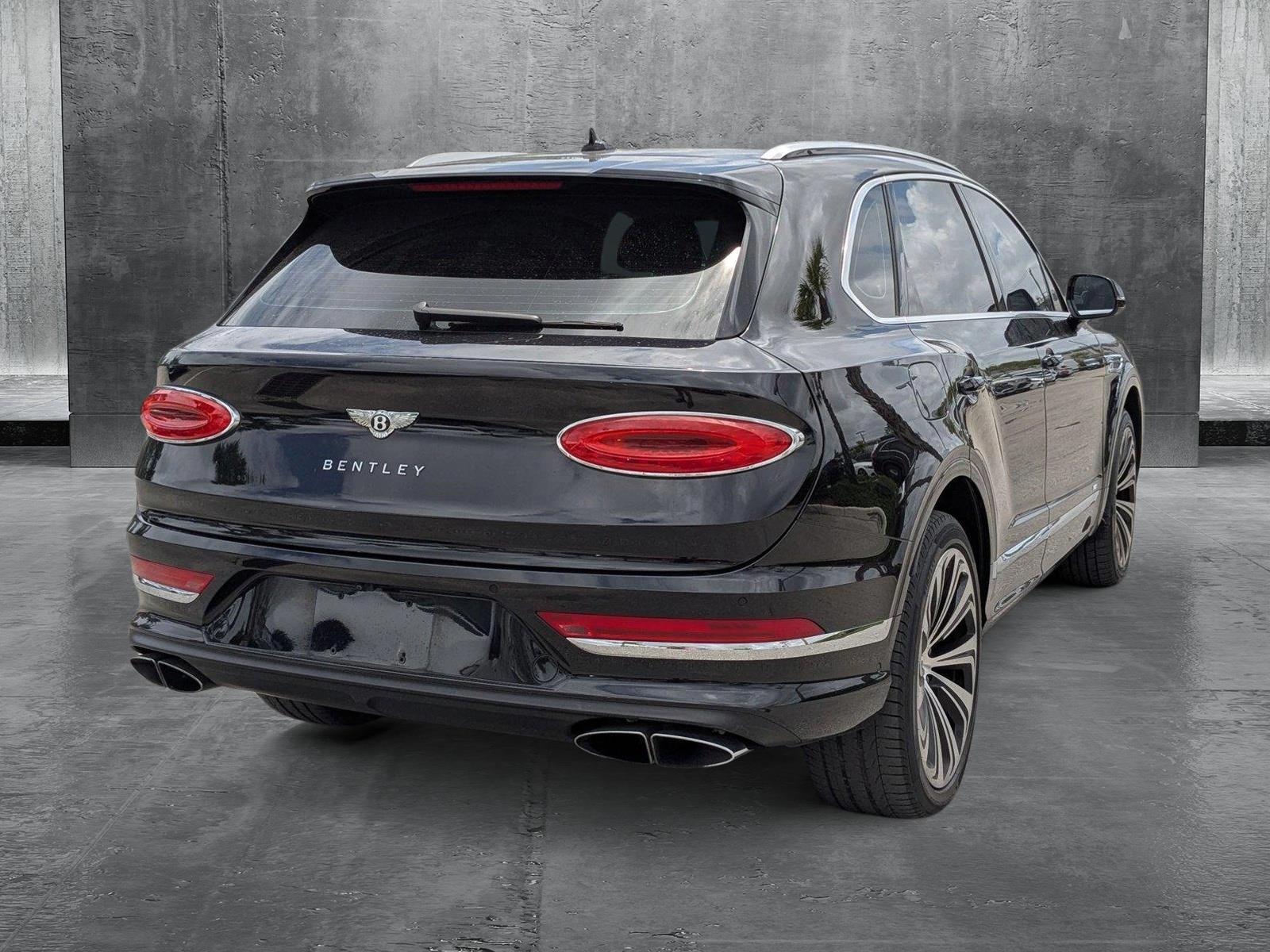 2021 Bentley Bentayga Vehicle Photo in Miami, FL 33169