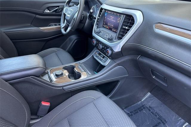 2023 GMC Acadia Vehicle Photo in ELK GROVE, CA 95757-8703