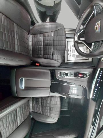 2021 Cadillac Escalade Vehicle Photo in OSHKOSH, WI 54904-7811