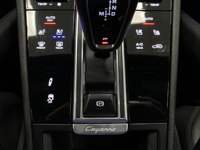 2021 Porsche Cayenne Vehicle Photo in Appleton, WI 54913