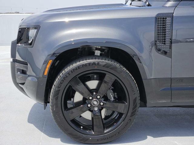 2025 Defender Vehicle Photo in AUSTIN, TX 78717