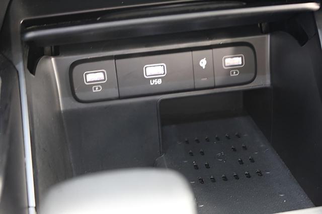 2023 Kia Sorento Vehicle Photo in Green Bay, WI 54304