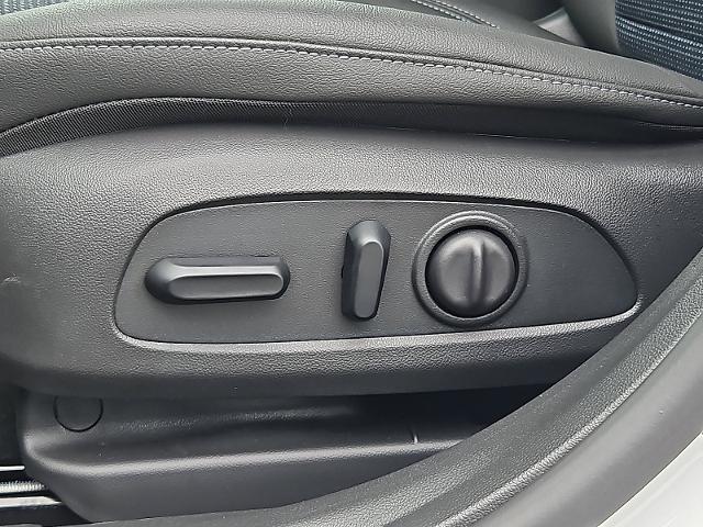 2024 Buick Envista Vehicle Photo in TREVOSE, PA 19053-4984