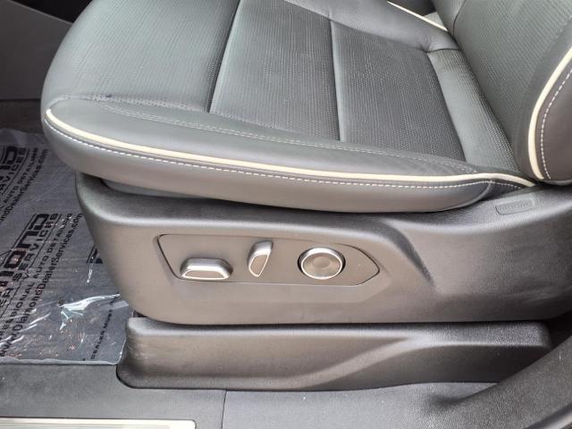 2024 Cadillac Escalade Vehicle Photo in Tampa, FL 33612