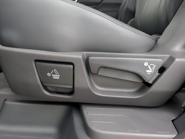 2025 Subaru Ascent Vehicle Photo in Green Bay, WI 54304