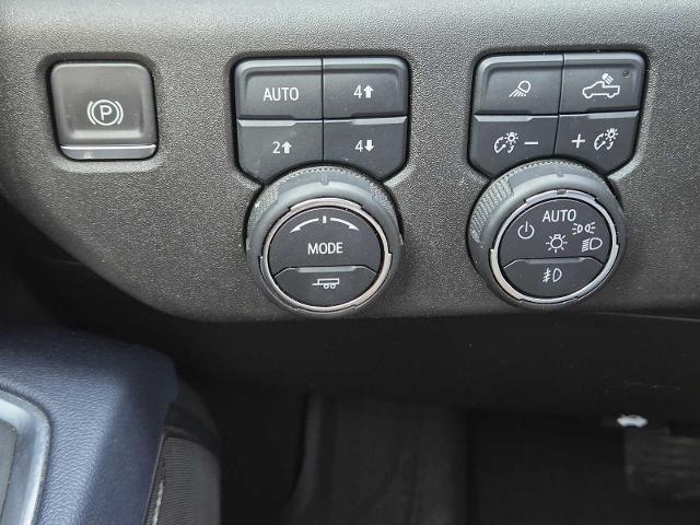 2022 Chevrolet Silverado 1500 Vehicle Photo in DENTON, TX 76210-9321