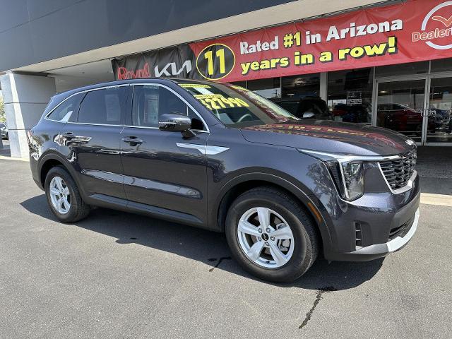 2025 Kia Sorento Vehicle Photo in Tucson, AZ 85712