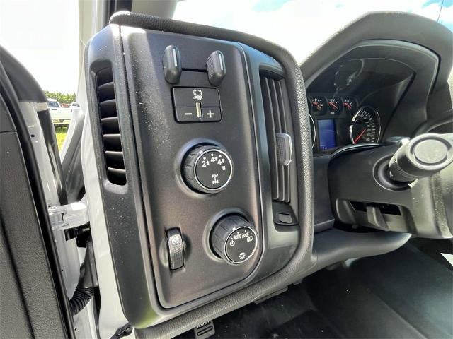 2024 Chevrolet Silverado 4500 HD Vehicle Photo in ALCOA, TN 37701-3235
