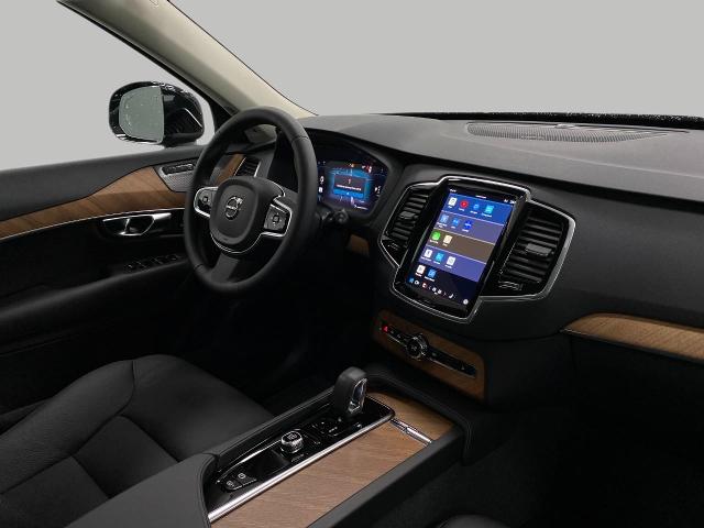 2025 Volvo XC90 Vehicle Photo in Appleton, WI 54913