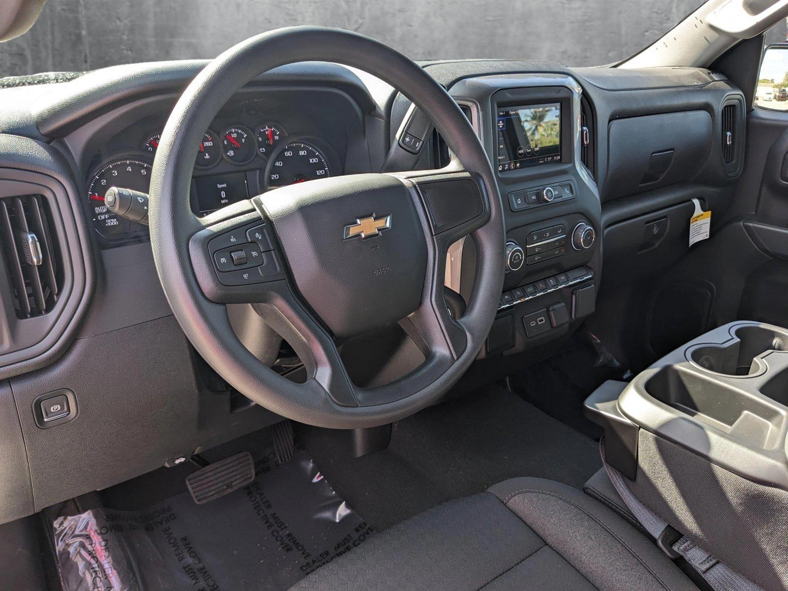 2025 Chevrolet Silverado 1500 Vehicle Photo in GREENACRES, FL 33463-3207