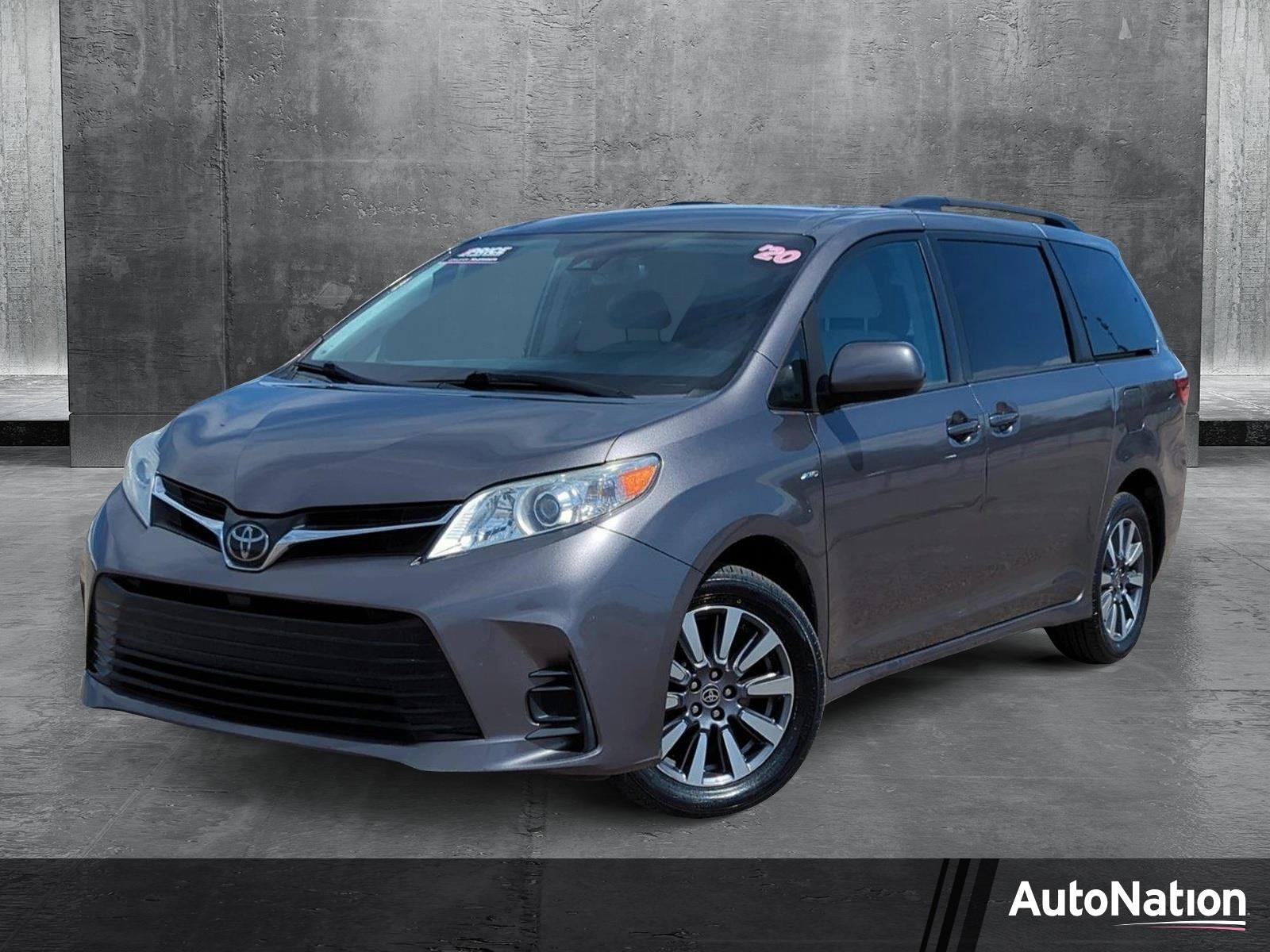 2020 Toyota Sienna Vehicle Photo in Memphis, TN 38128