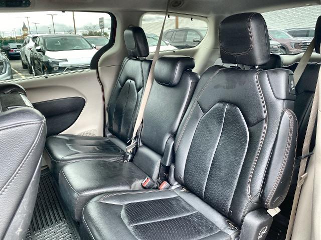 2017 Chrysler Pacifica Vehicle Photo in WILLIAMSVILLE, NY 14221-2883