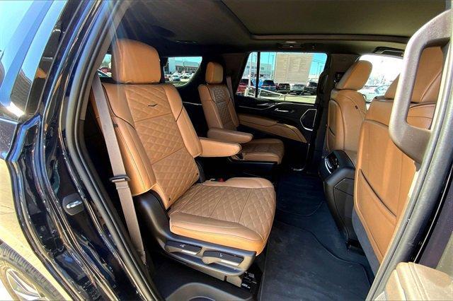 2023 Cadillac Escalade Vehicle Photo in KANSAS CITY, MO 64114-4545