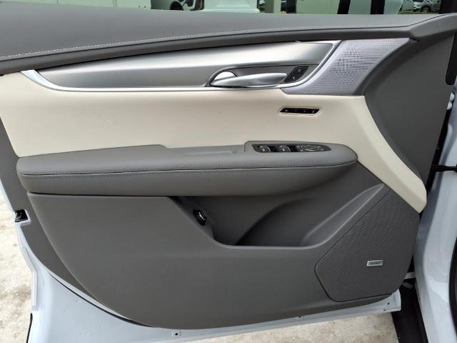 2025 Cadillac XT5 Vehicle Photo in TAMPA, FL 33612-3404