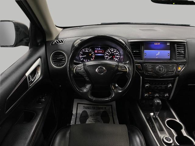 2019 Nissan Pathfinder Vehicle Photo in Appleton, WI 54913