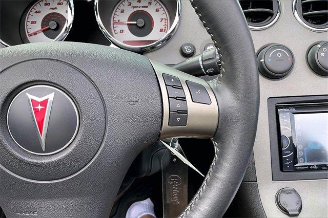 2007 Pontiac Solstice Vehicle Photo in INDEPENDENCE, MO 64055-1314