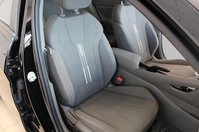 2023 Hyundai ELANTRA Vehicle Photo in Green Bay, WI 54304