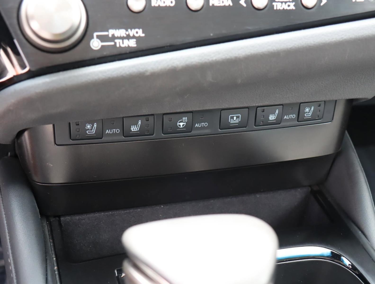 2024 Lexus ES Vehicle Photo in LOS ANGELES, CA 90007-3794