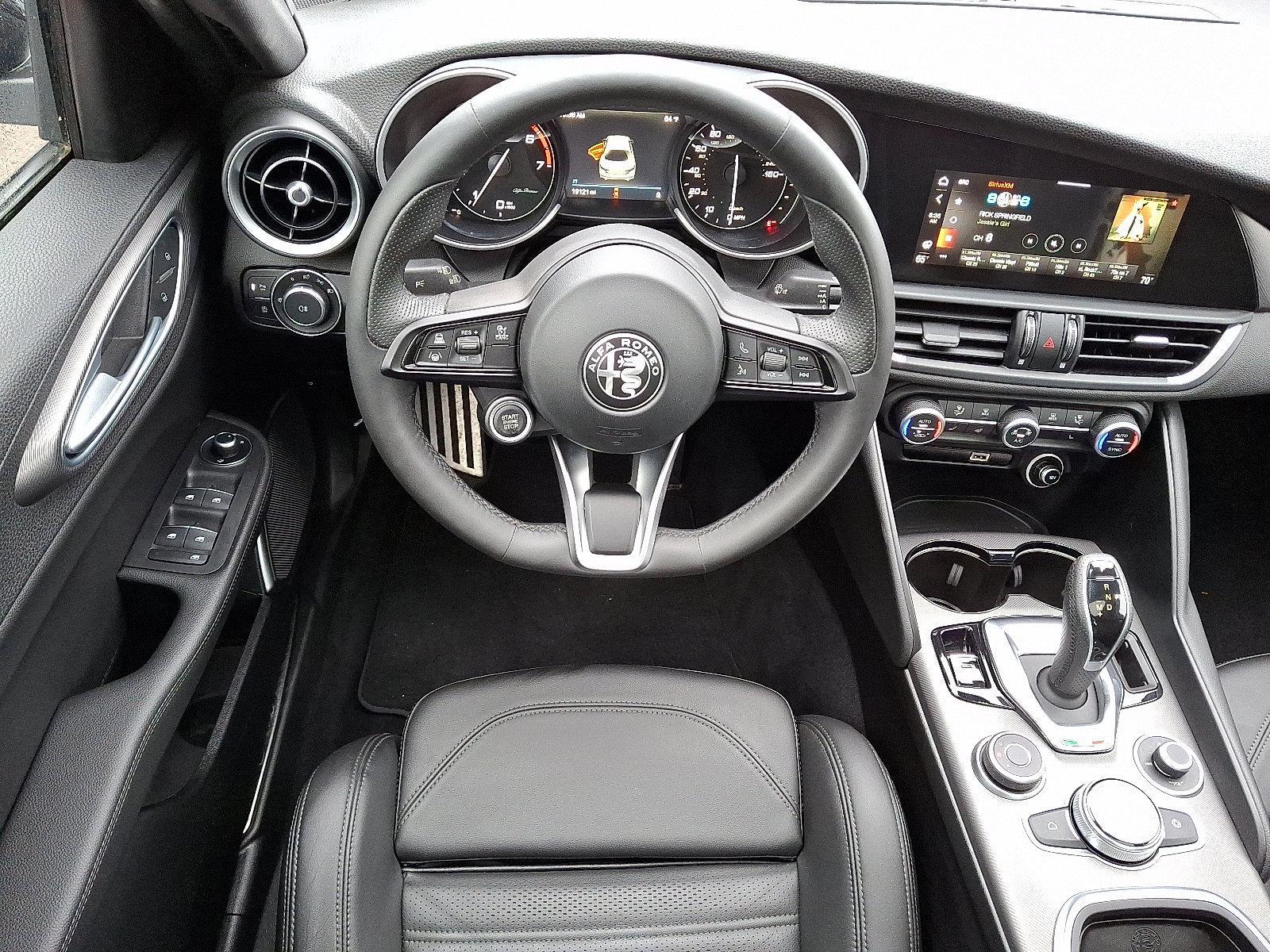 2021 Alfa Romeo Giulia Vehicle Photo in Willow Grove, PA 19090