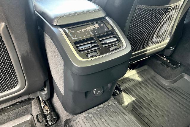 2022 Volvo XC60 Vehicle Photo in Houston, TX 77007