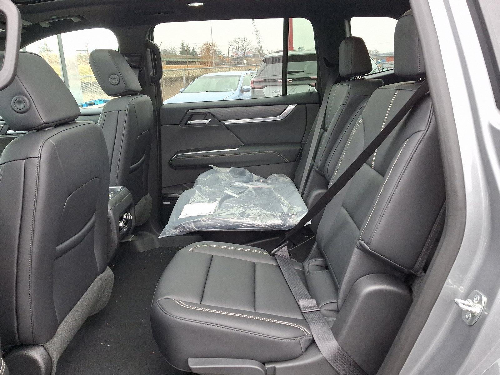 2025 GMC Acadia Vehicle Photo in HARRISBURG, PA 17111-1033