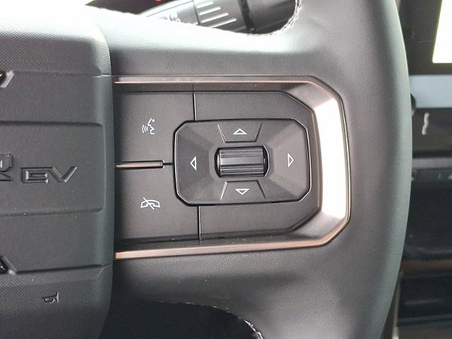 2025 GMC HUMMER EV SUV Vehicle Photo in TREVOSE, PA 19053-4984