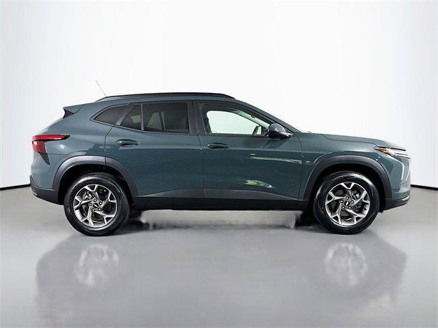 2025 Chevrolet Trax Vehicle Photo in PUYALLUP, WA 98371-4149