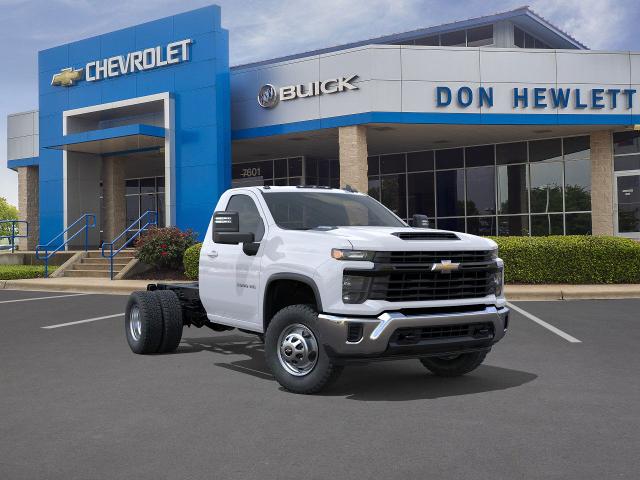 2025 Chevrolet Silverado 3500 HD Chassis Cab Vehicle Photo in GEORGETOWN, TX 78626-7508
