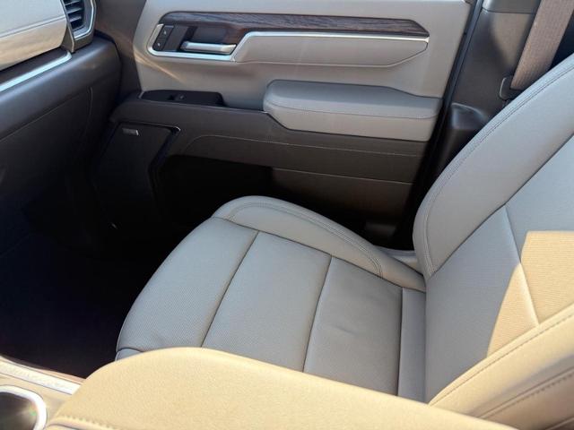 2025 GMC Sierra 2500 HD Vehicle Photo in COLUMBIA, MO 65203-3903