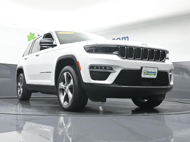 2023 Jeep Grand Cherokee 4xe Vehicle Photo in Cedar Rapids, IA 52402