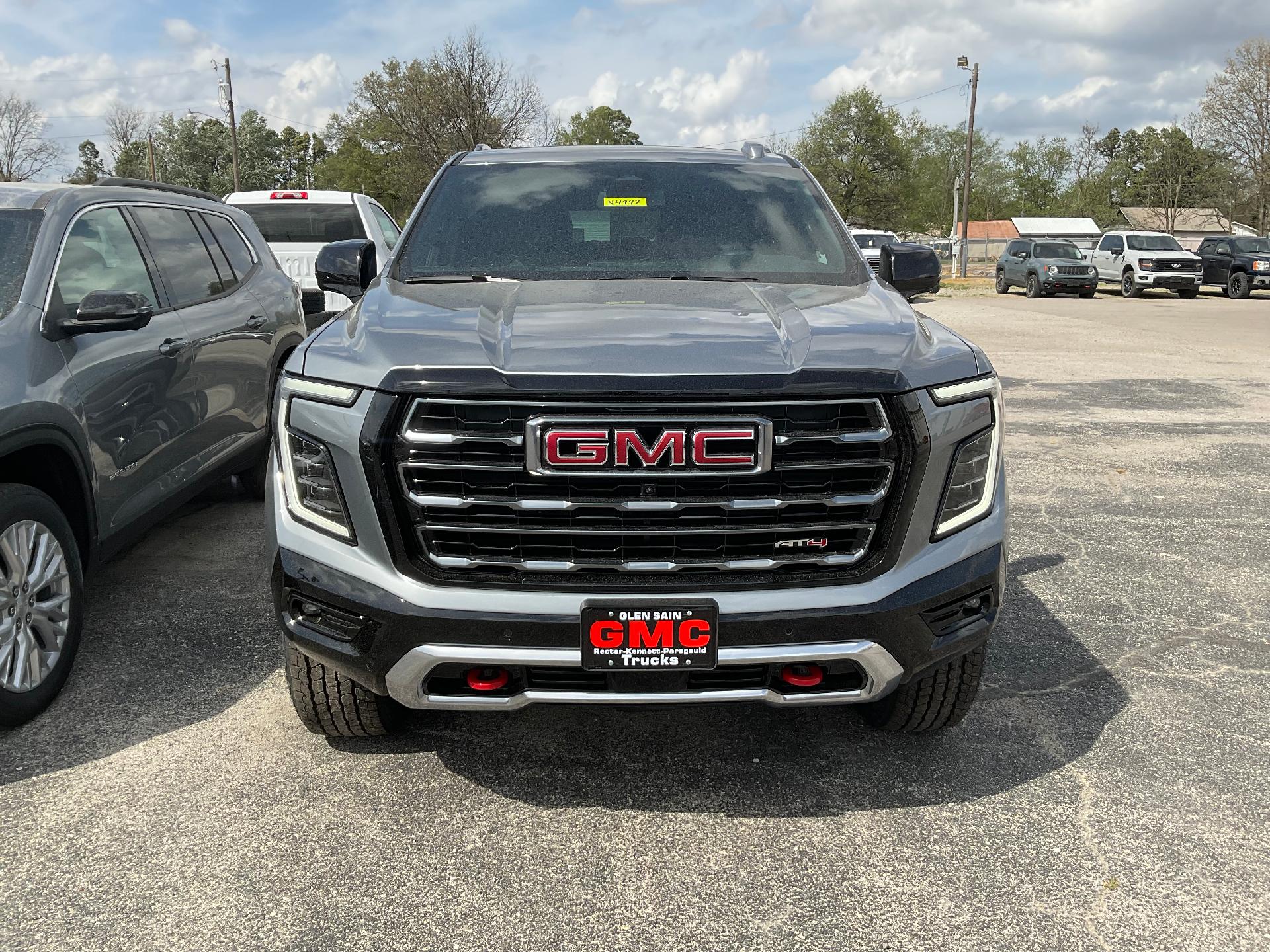 View vehicle photo 2