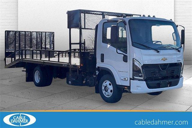 2025 Chevrolet Low Cab Forward 4500 HD Vehicle Photo in INDEPENDENCE, MO 64055-1314