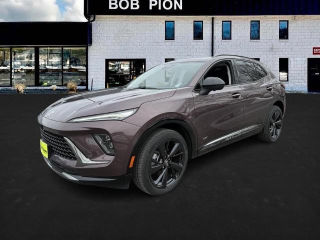 2025 Buick Envision Vehicle Photo in CHICOPEE, MA 01020-5001