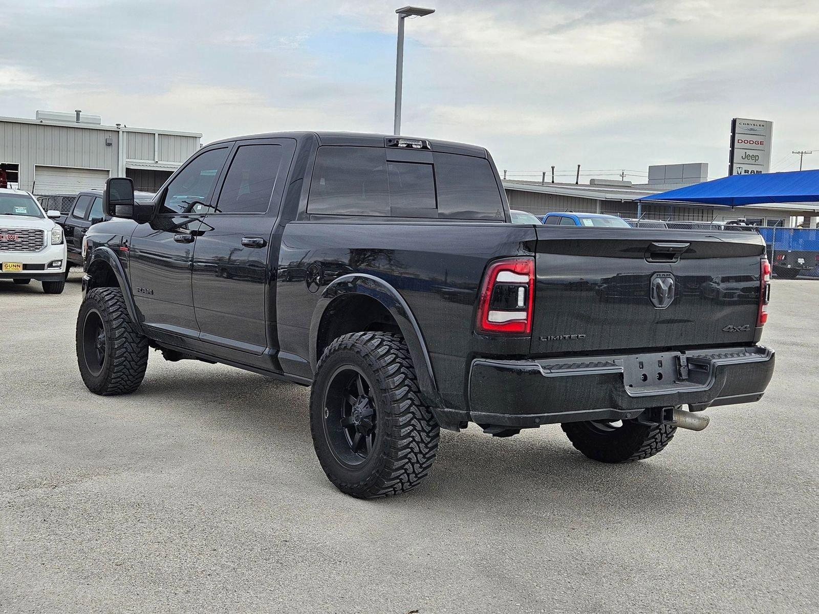 2024 Ram 3500 Vehicle Photo in Seguin, TX 78155