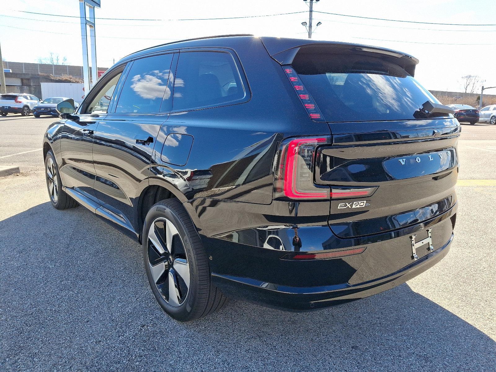 2025 Volvo EX90 Vehicle Photo in Trevose, PA 19053