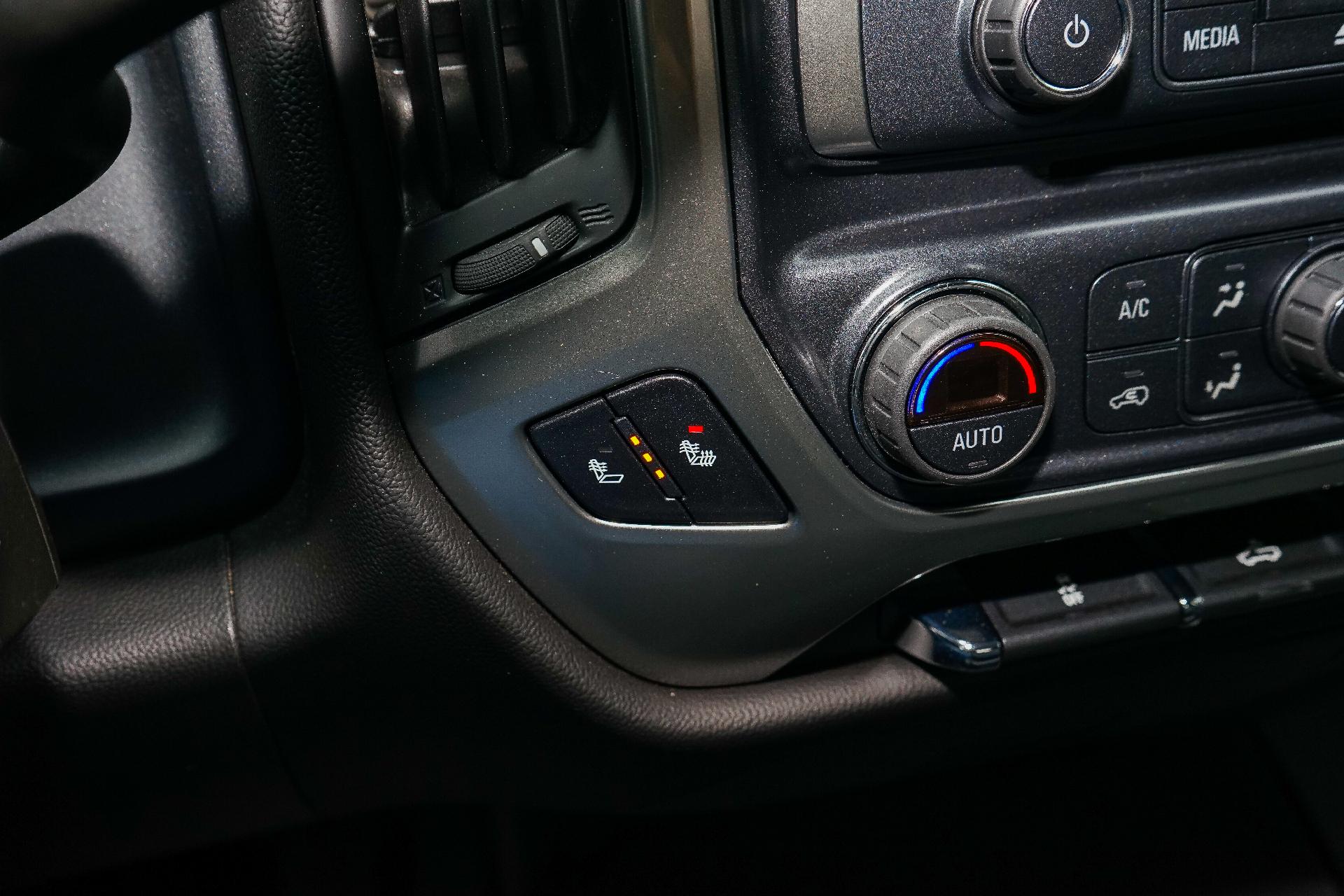 2018 Chevrolet Silverado 1500 Vehicle Photo in SMYRNA, DE 19977-2874