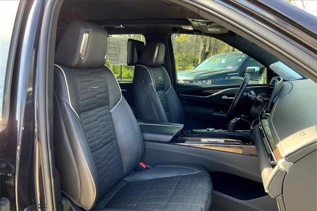 2023 Cadillac Escalade Vehicle Photo in KANSAS CITY, MO 64114-4545