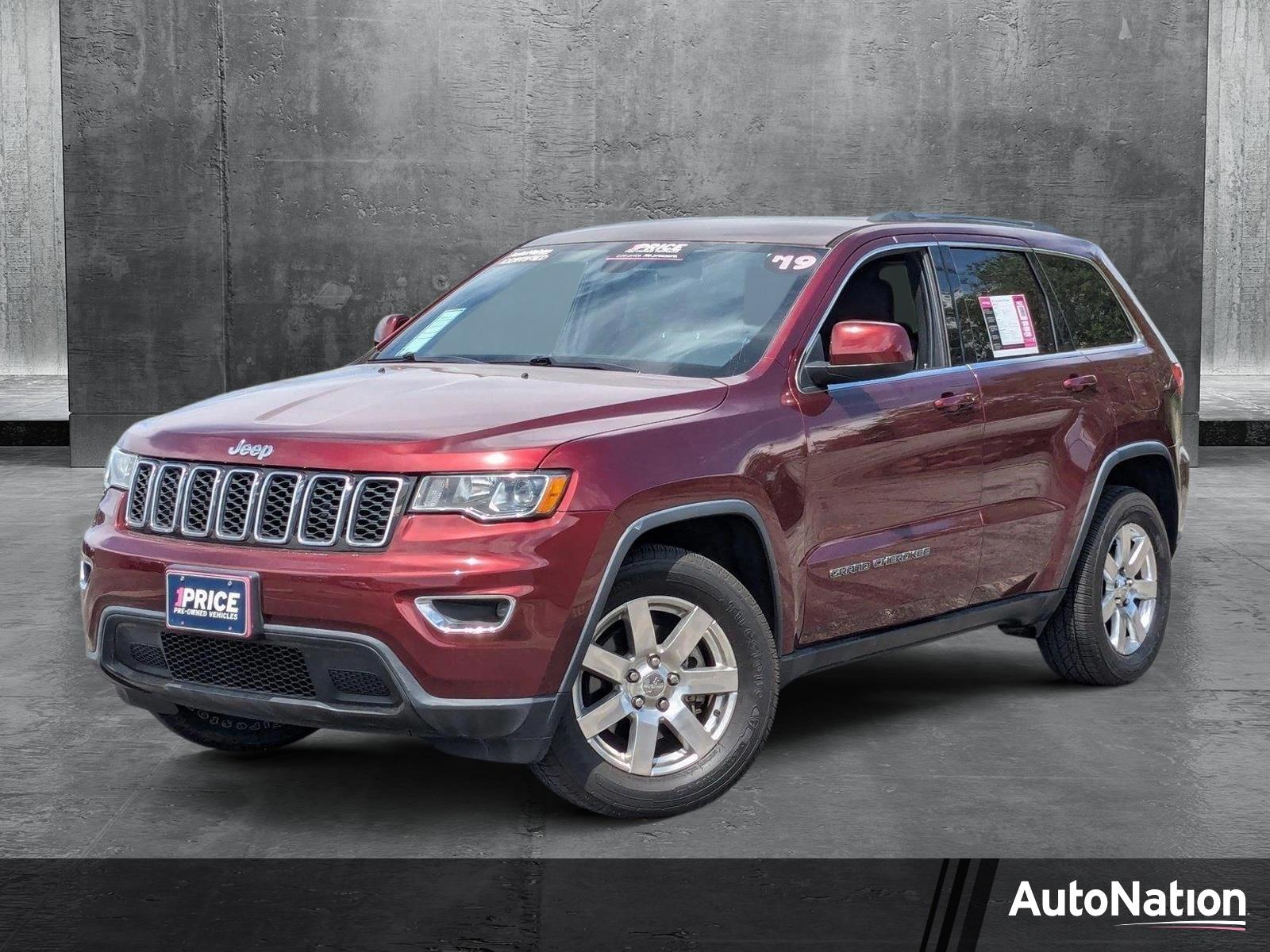 2019 Jeep Grand Cherokee Vehicle Photo in Valencia, CA 91355