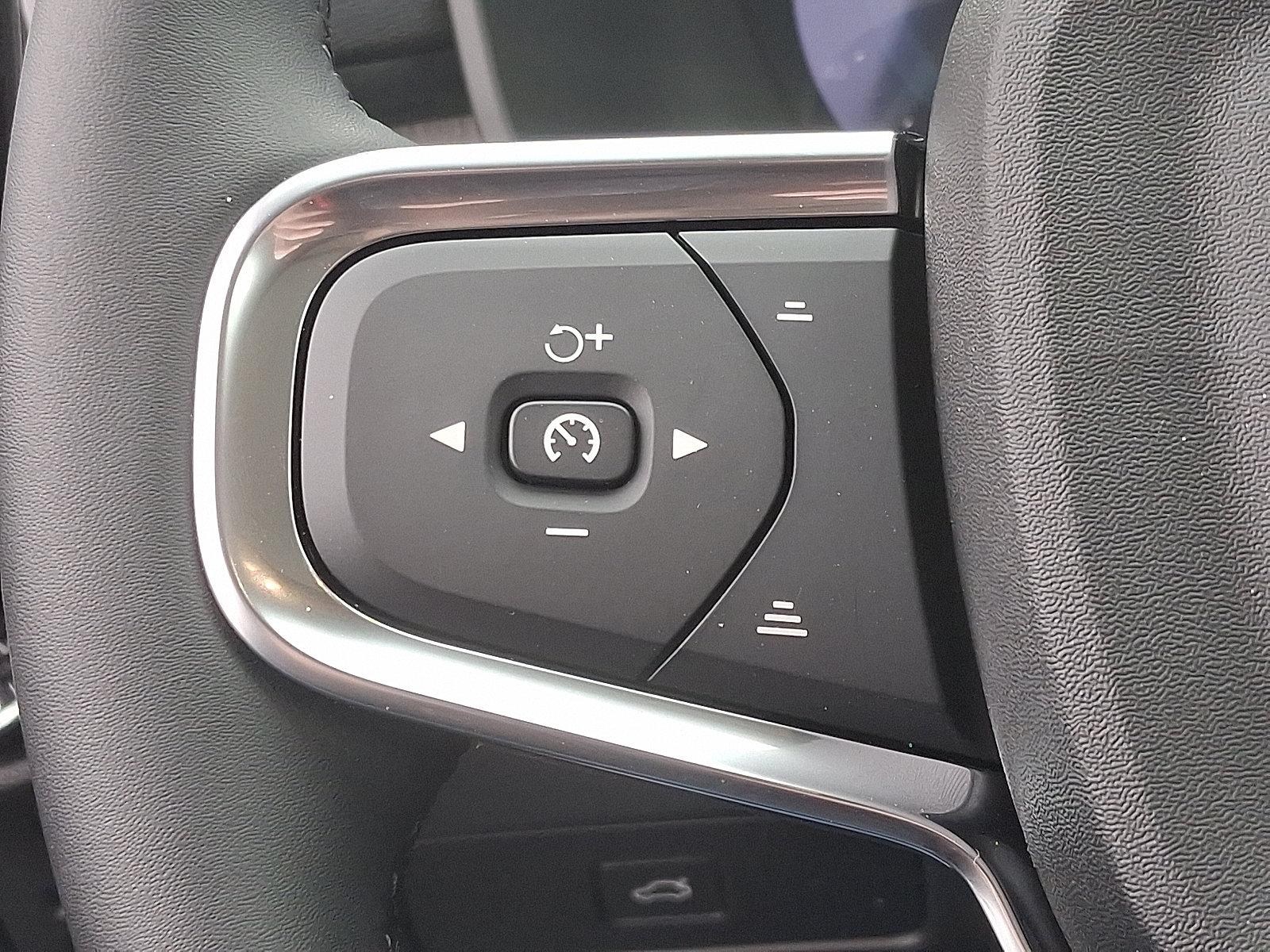 2025 Volvo XC40 Vehicle Photo in Trevose, PA 19053
