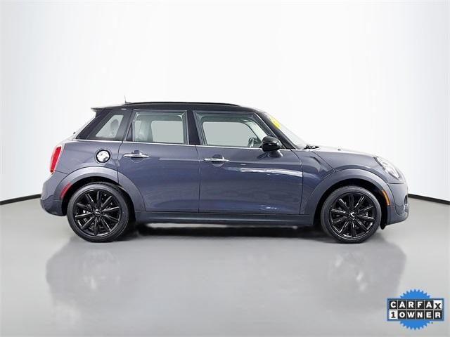 2018 MINI Cooper S Hardtop 4 Door Vehicle Photo in Puyallup, WA 98371