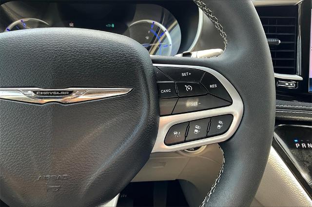 2024 Chrysler Pacifica Vehicle Photo in Grapevine, TX 76051