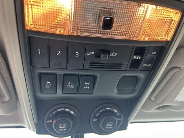 2013 Toyota 4Runner Vehicle Photo in MEDINA, OH 44256-9631