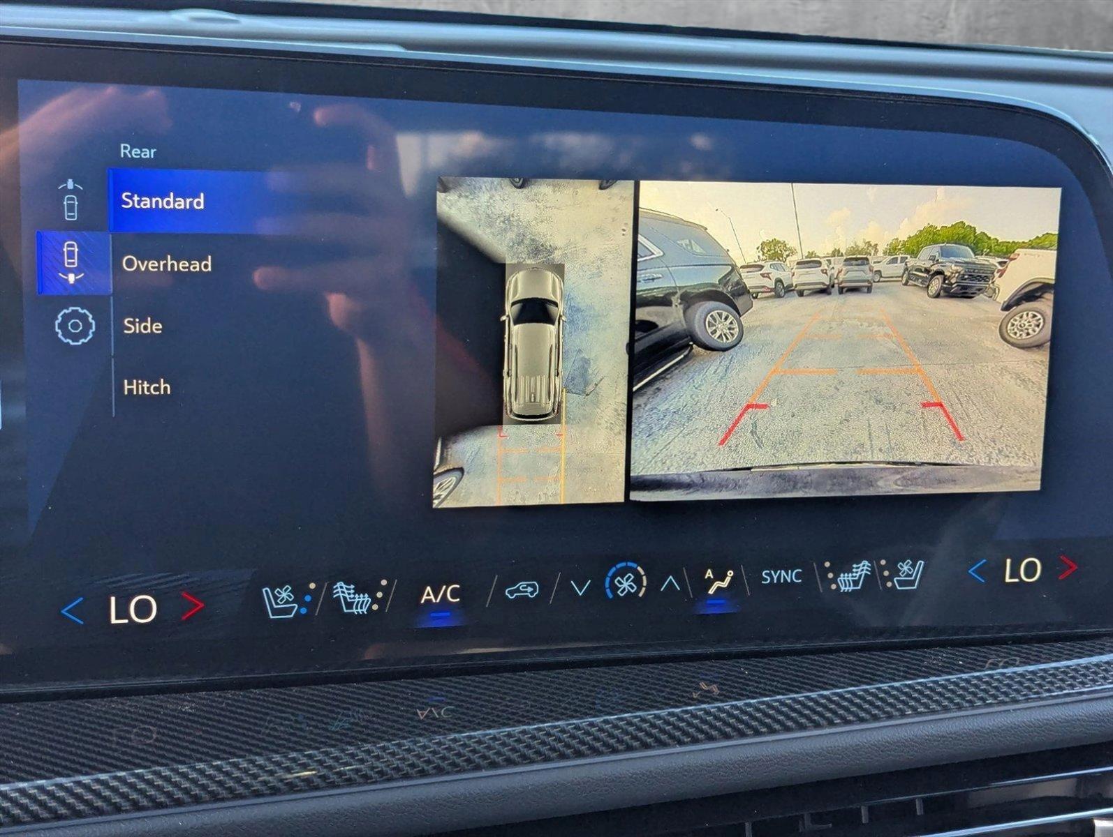 2025 Chevrolet Traverse Vehicle Photo in MIAMI, FL 33134-2699