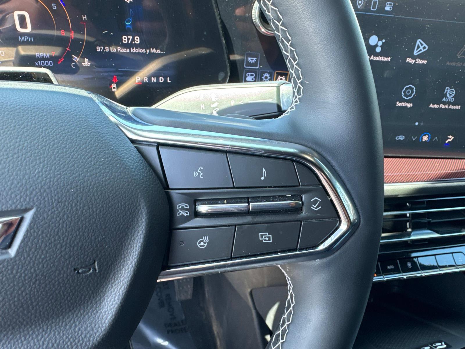 2024 Chevrolet Traverse Vehicle Photo in LOS ANGELES, CA 90007-3794